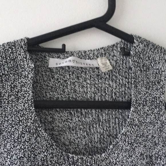 Vegan Transition Sleeveless crochet top - Picture 2 of 3